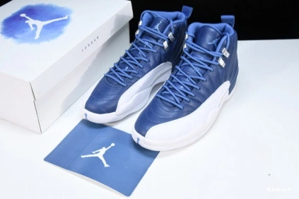 12 - RETRO 130690-404 STONE JORDAN BLUE 0810